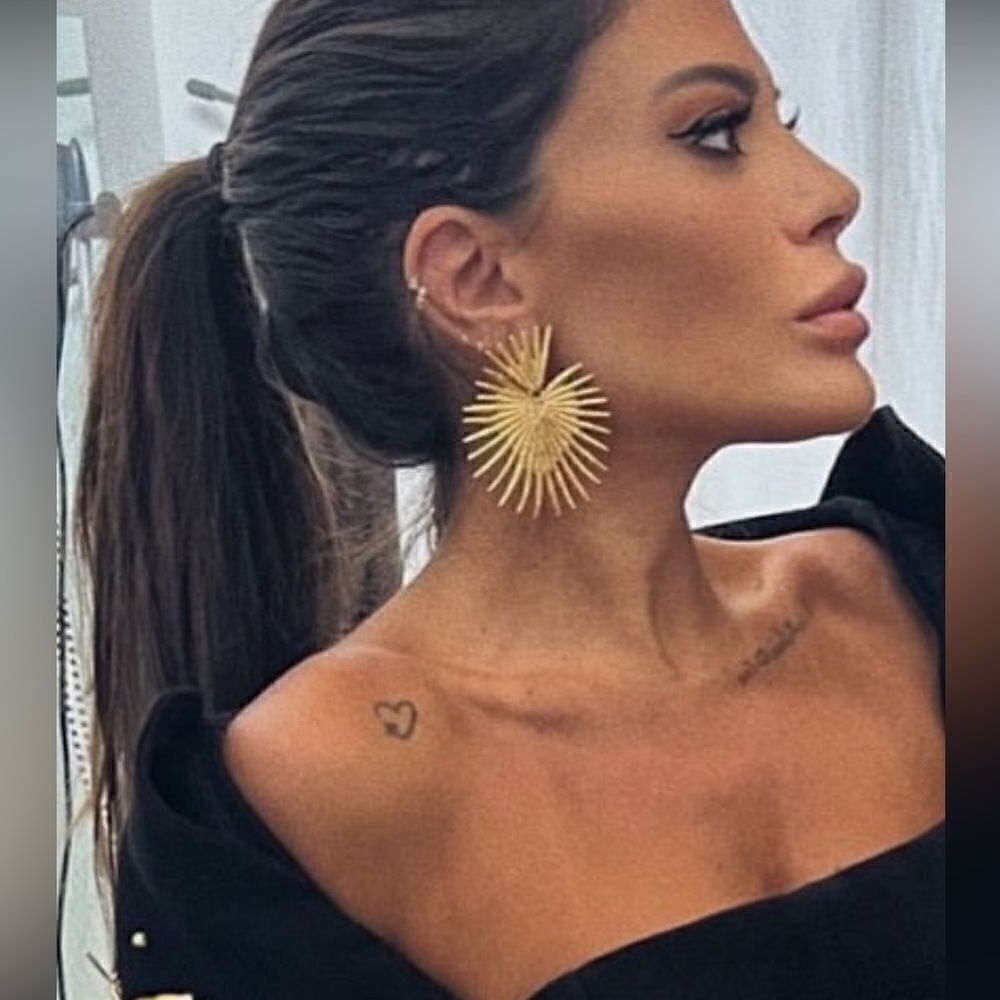 Zara statement earrings A476